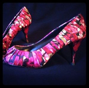 White House Black Market heels